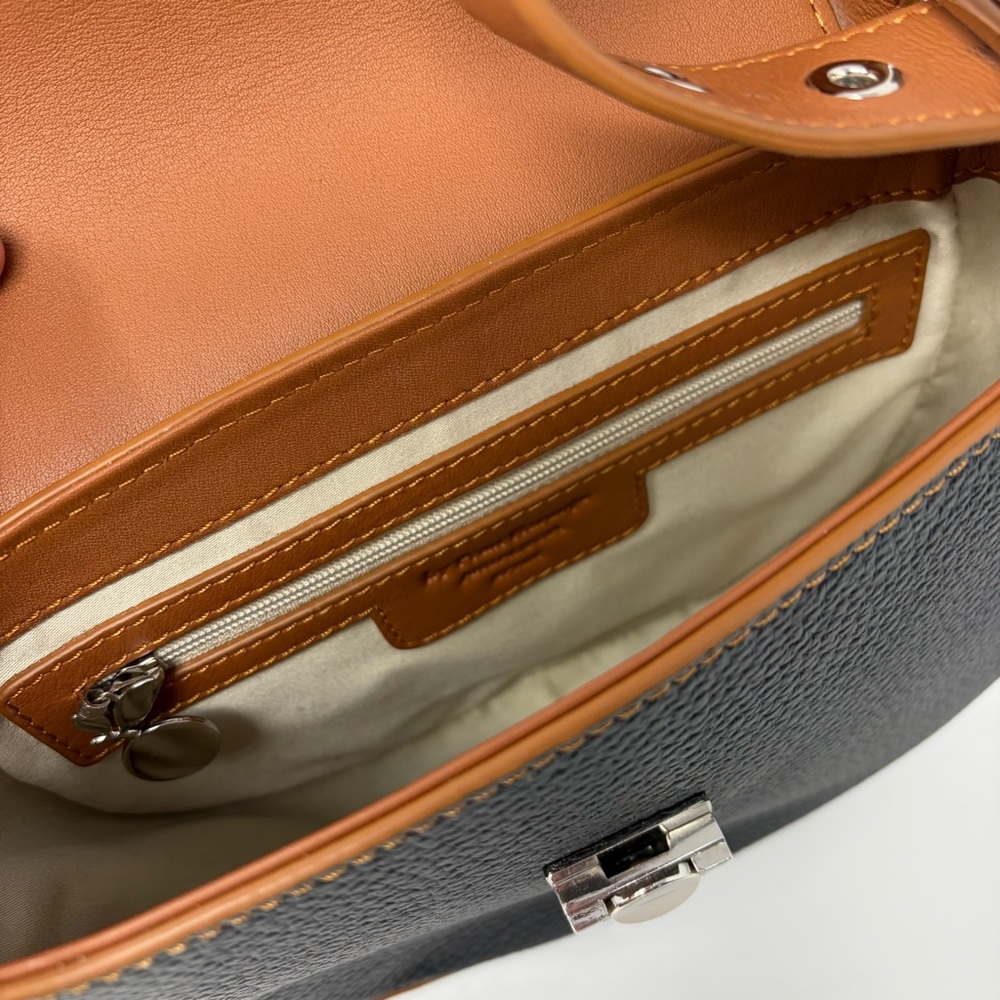 Spanish Made Black and Tan Leather Saddle Bag 100% Leather Artisan - Picture 6 of 7